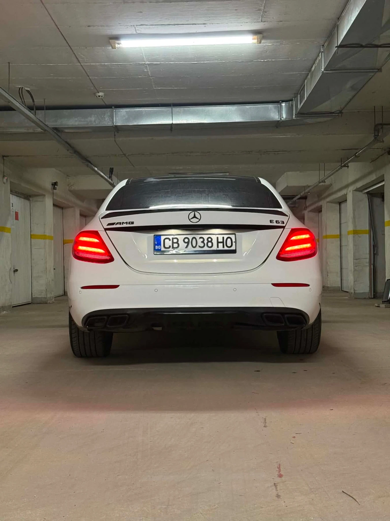 Mercedes-Benz E 220, снимка 5 - Автомобили и джипове - 55484951