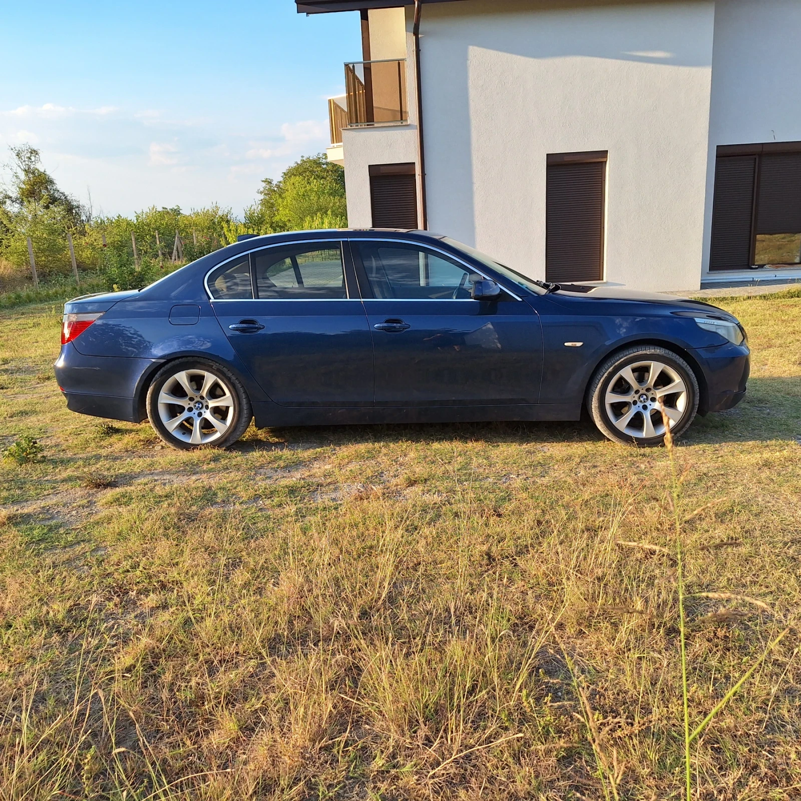 BMW 525, снимка 2 - Автомобили и джипове - 55792415