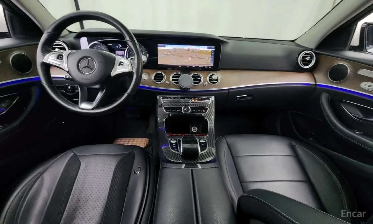 Mercedes-Benz E 300 4MATIC Exclusive | АВТОФИНАНСИРАНЕ, снимка 7 - Автомобили и джипове - 56319089