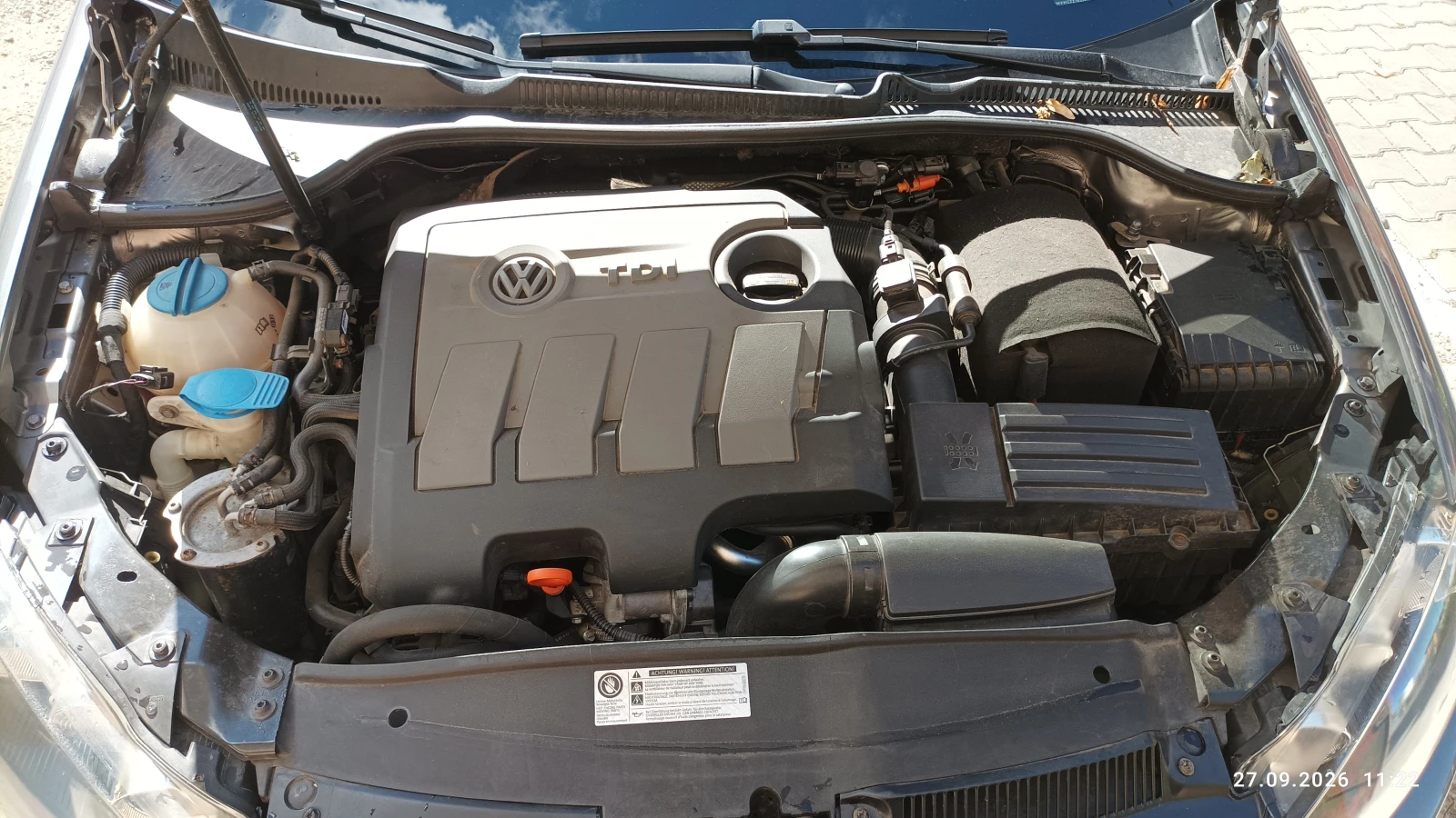 VW Golf 1.6 TDI, снимка 13 - Автомобили и джипове - 56321511