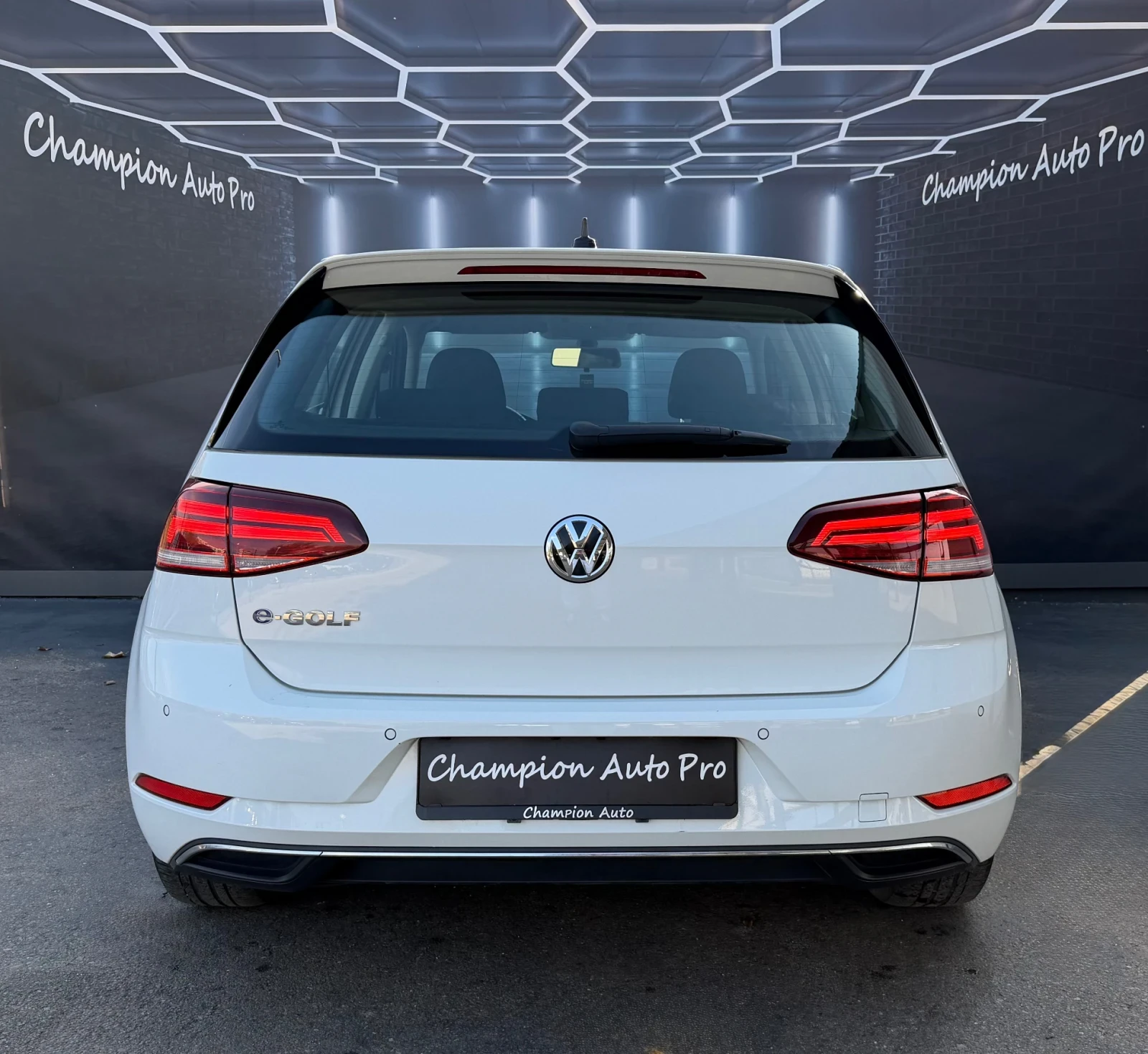 VW Golf E-Golf, снимка 5 - Автомобили и джипове - 56590653