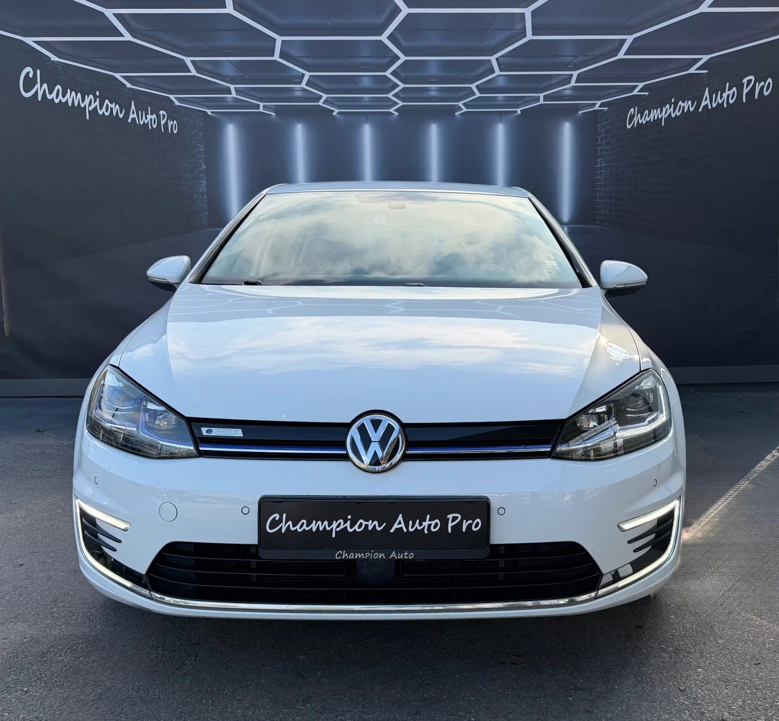 VW Golf E-Golf, снимка 2 - Автомобили и джипове - 56590653