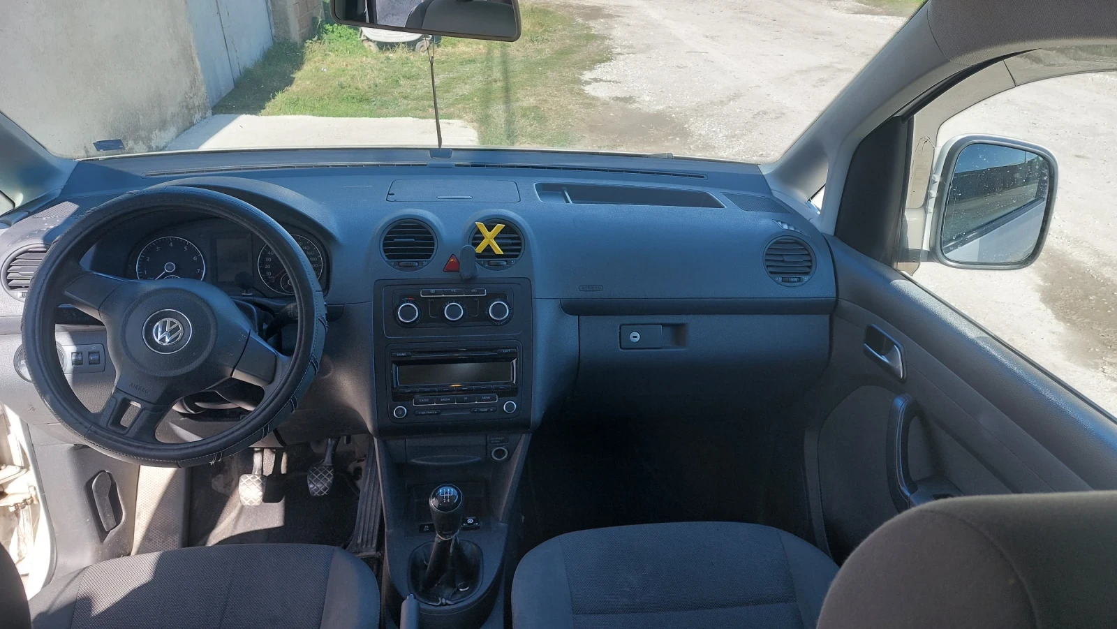 VW Caddy (Дълга база / Maxi) с фабричен метан, снимка 9 - Автомобили и джипове - 56605054