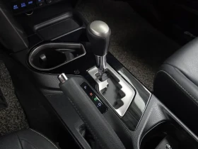 Toyota Rav4 2.5 4Wd Hybrid 4Th Generation, снимка 9