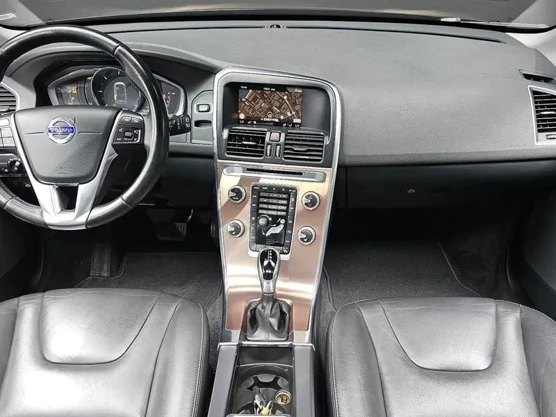 Volvo XC60, снимка 7 - Автомобили и джипове - 56688123