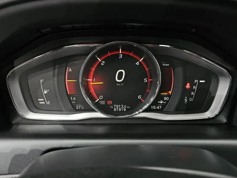 Volvo XC60, снимка 8 - Автомобили и джипове - 56688123