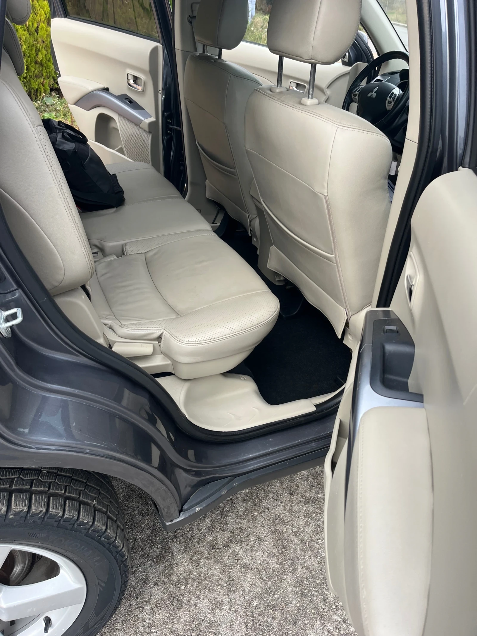Mitsubishi Outlander 2.0 Дизел 4х4 , 6+ 1места, БАРТЕР ! | Mobile.bg — изображение 12