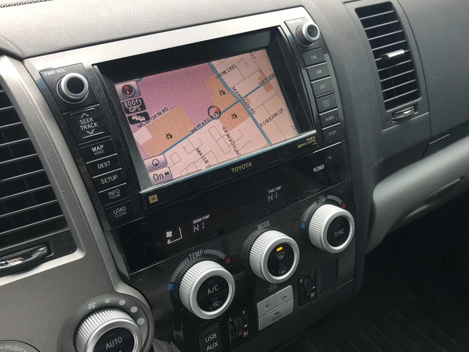 Toyota Sequoia Platinum CARFAX АВТО КРЕДИТ  - изображение 8