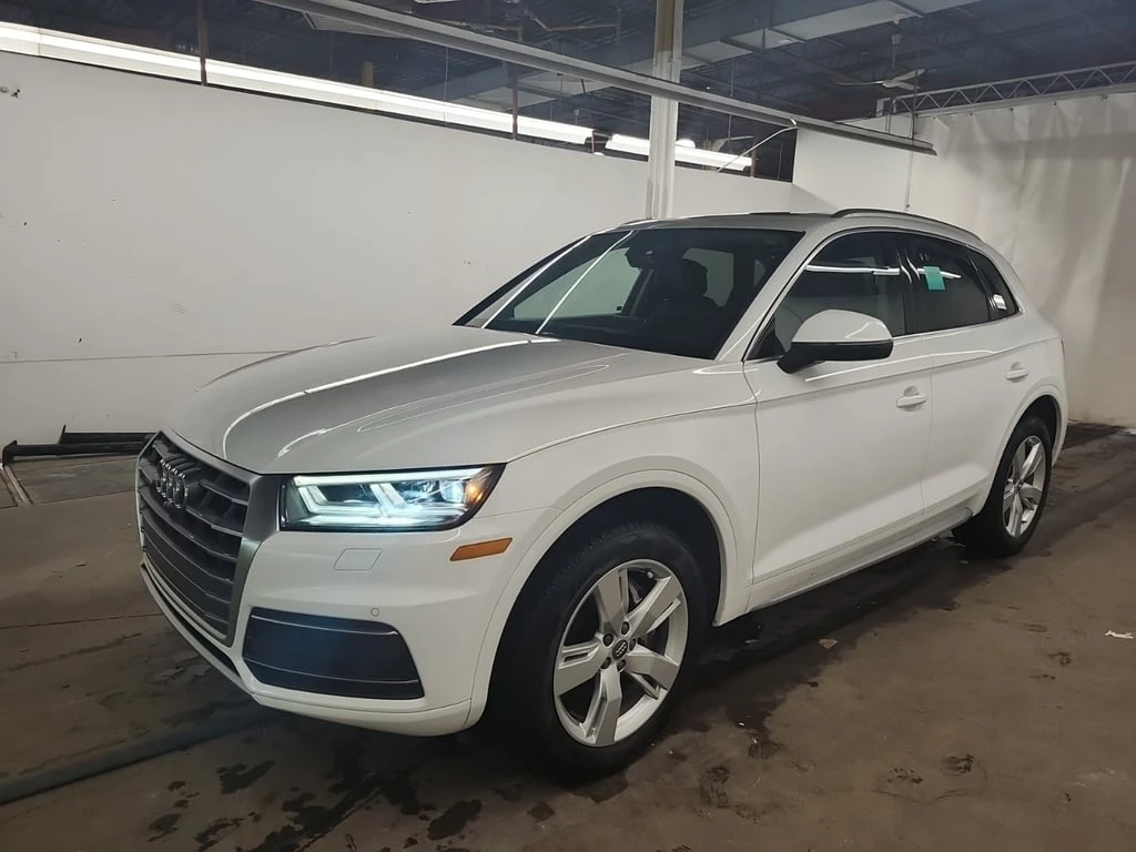 Audi Q5 45tfsi TECHNIK * CARFAX * Дигитално табло * Пано - изображение 2