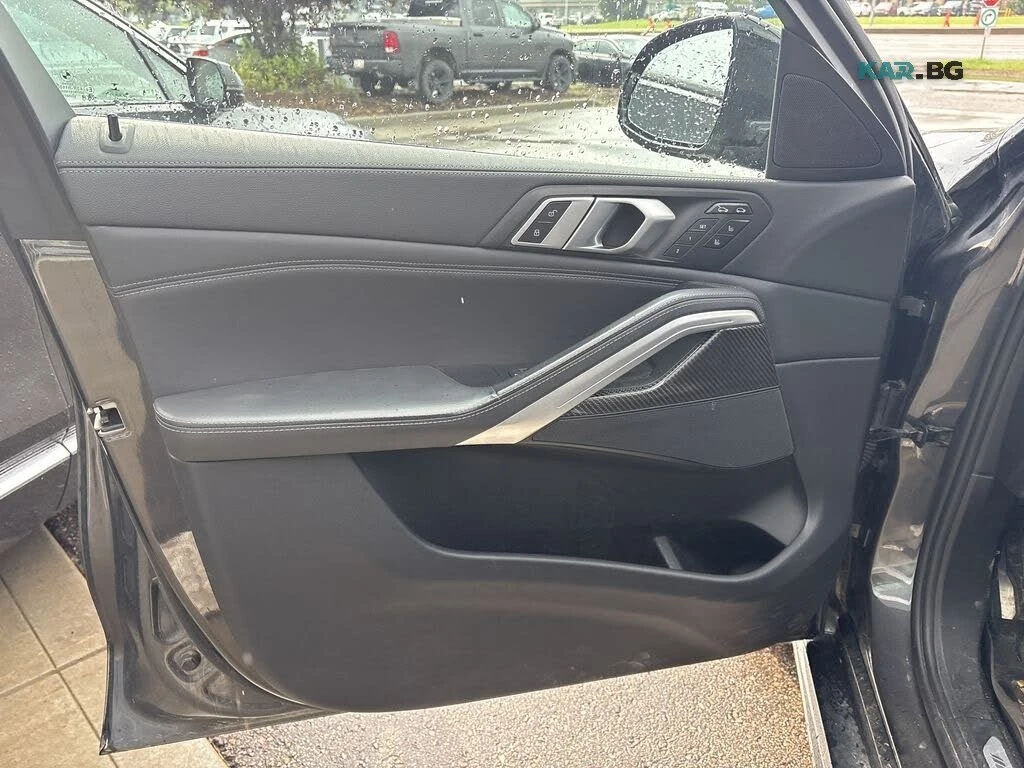 BMW X6 MPACK* DISTRONIC* HUD* ОБДУХ* HARMAN, снимка 7 - Автомобили и джипове - 55753449