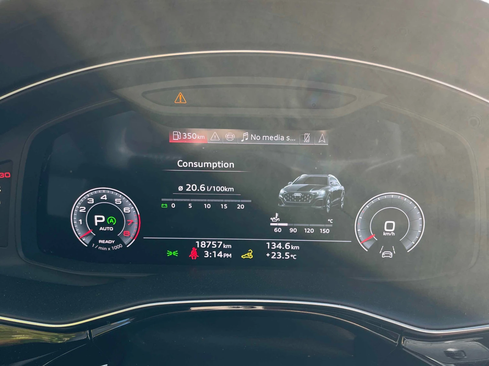 Audi Q8 * Technik * CARFAX * ОПЦИЯ ЗА ФИНАНСИРАНЕ, снимка 8 - Автомобили и джипове - 56116557