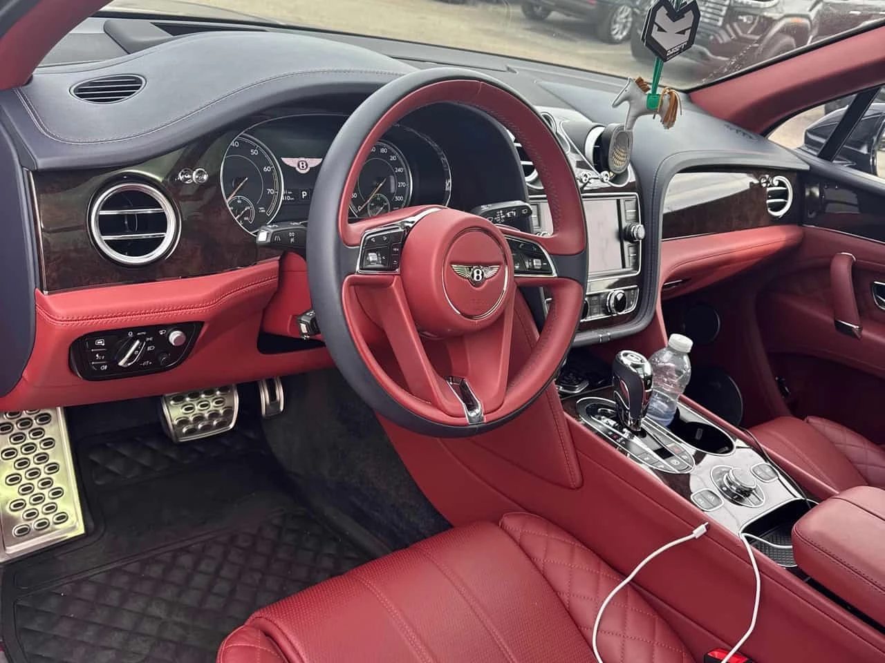 Bentley Bentayga * AWD * CARFAX * ���� �� �� | Mobile.bg � ����������� 5