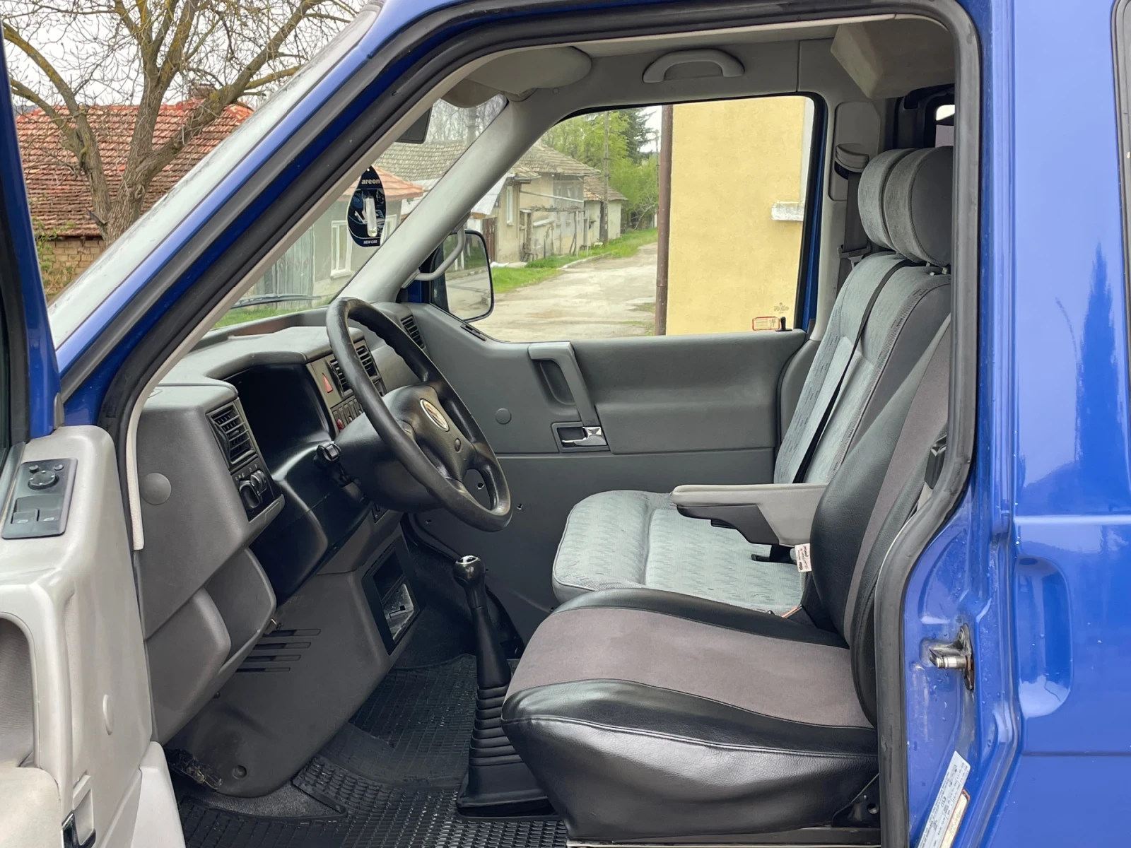 VW Caravelle 2.5TDI 8+ 1 LONG - изображение 9