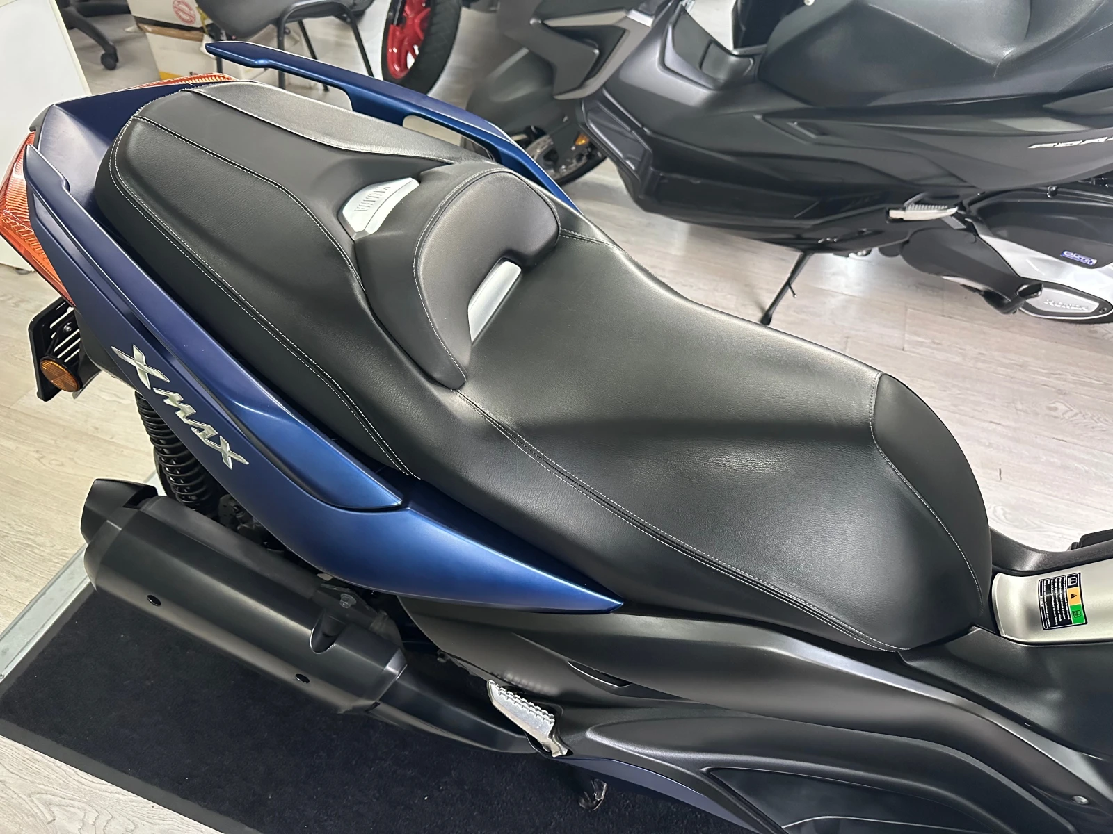 Yamaha X-max 300i ABS/TC/LED 2019г. - изображение 4