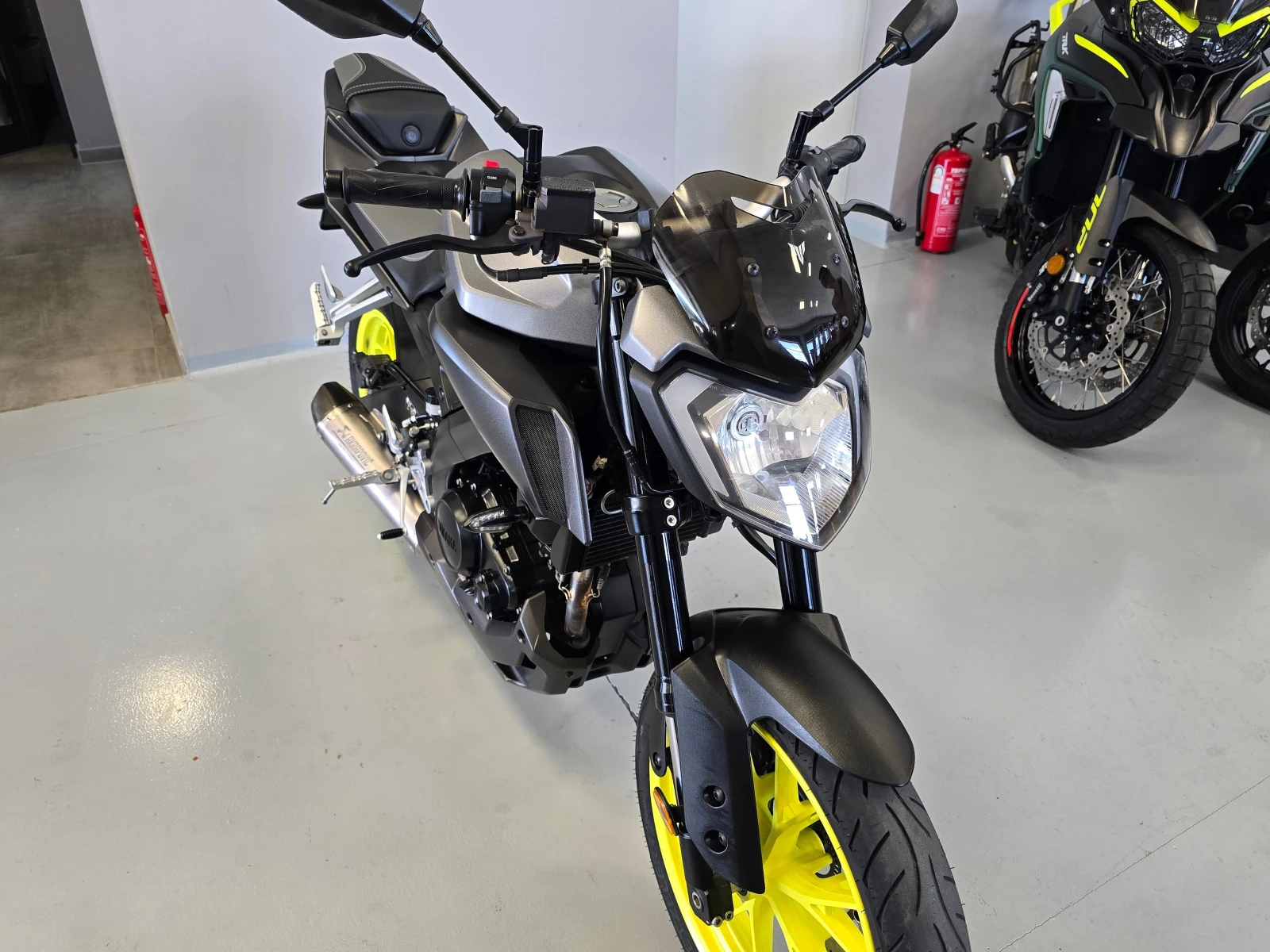 Yamaha Mt-01 125ie, ABS, 2018г., Akrapovic!, снимка 8 - Мотоциклети и мототехника - 55582923