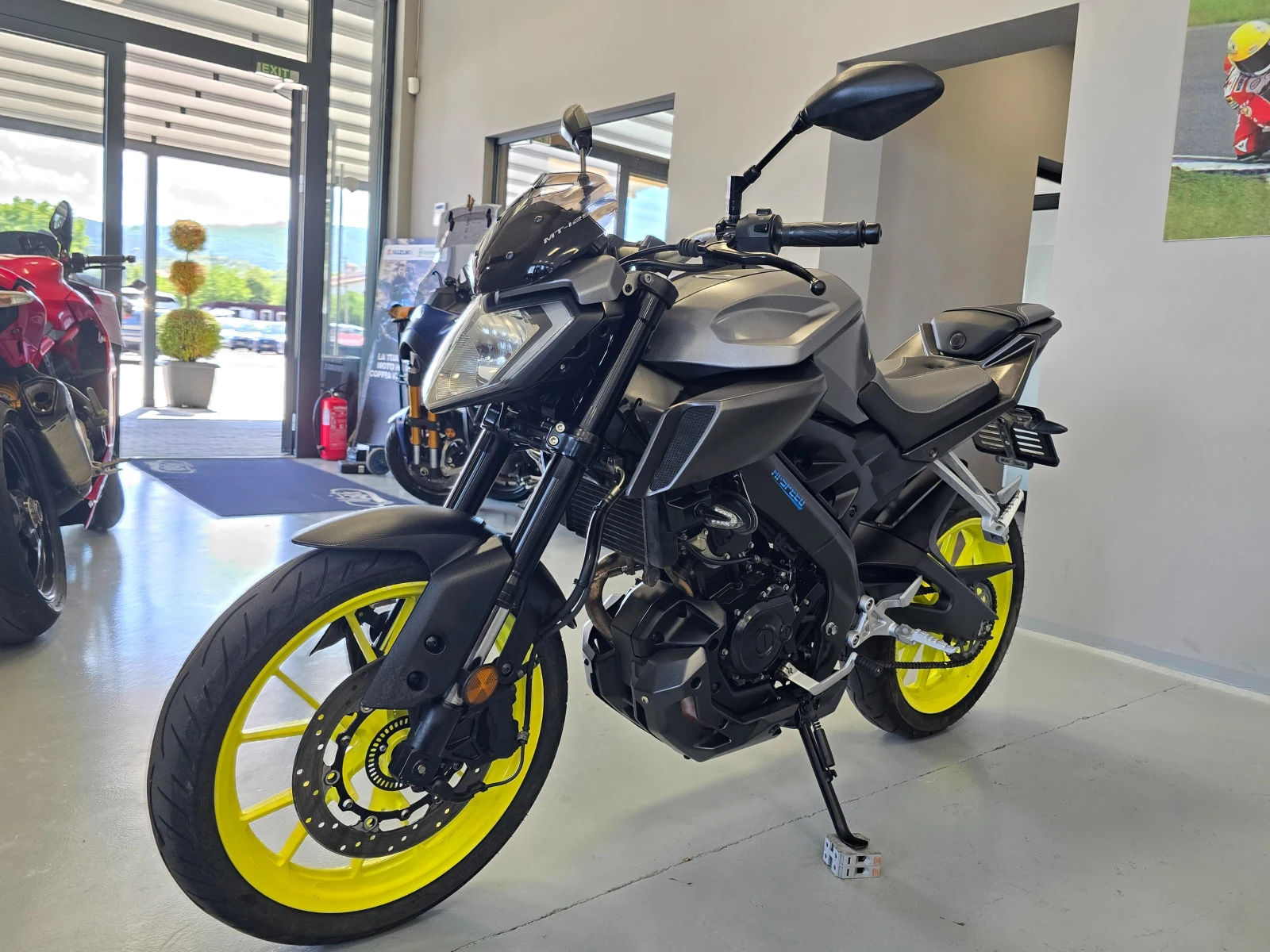 Yamaha Mt-01 125ie, ABS, 2018г., Akrapovic!, снимка 5 - Мотоциклети и мототехника - 55582923