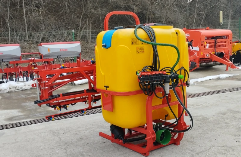 Пръскачка Друга марка JarMet 600, 800, 1000, 1200 l, снимка 2 - Селскостопанска техника - 24811903