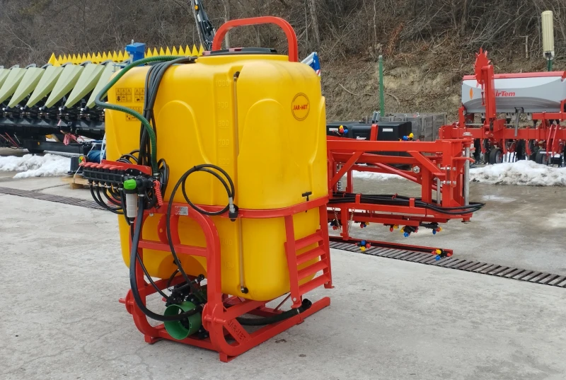 Пръскачка Друга марка JarMet 600, 800, 1000, 1200 l