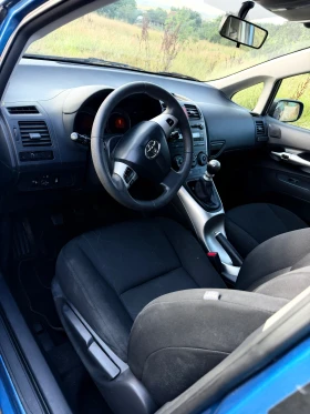 Toyota Auris Дизел, снимка 8
