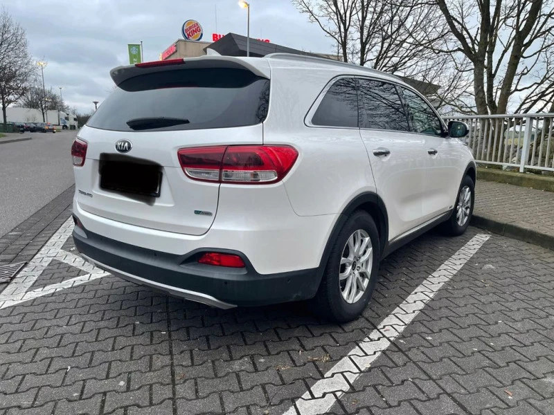 Kia Sorento 2.2 CRDI на части, снимка 4 - Автомобили и джипове - 20648030