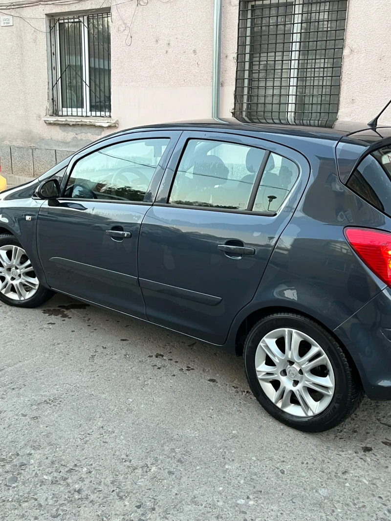 Opel Corsa, снимка 4 - Автомобили и джипове - 47944475