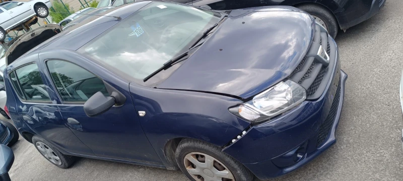 Dacia Sandero 1.2i, снимка 2 - Автомобили и джипове - 48569943