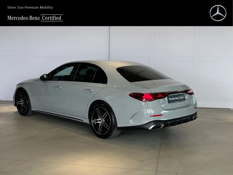 Mercedes-Benz E 220 d 4MATIC, снимка 2 - Автомобили и джипове - 50389503