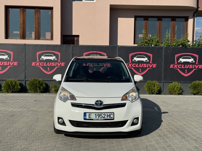 Toyota Verso S 1.4D4D CAMERA NAVI FULL, снимка 8 - Автомобили и джипове - 50978921