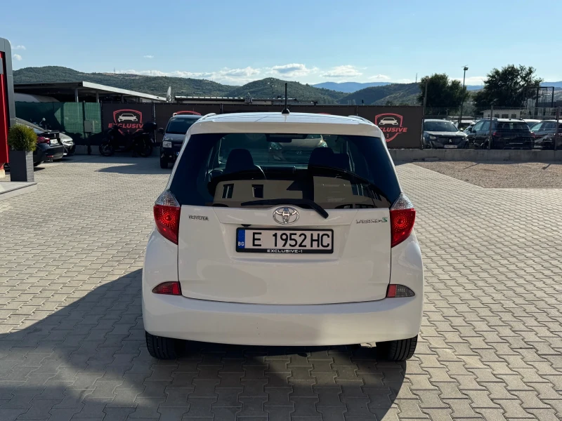 Toyota Verso S 1.4D4D CAMERA NAVI FULL, снимка 4 - Автомобили и джипове - 50978921