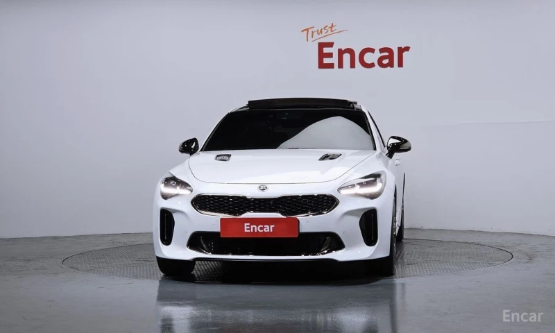 Kia Stinger, снимка 3 - Автомобили и джипове - 53380749