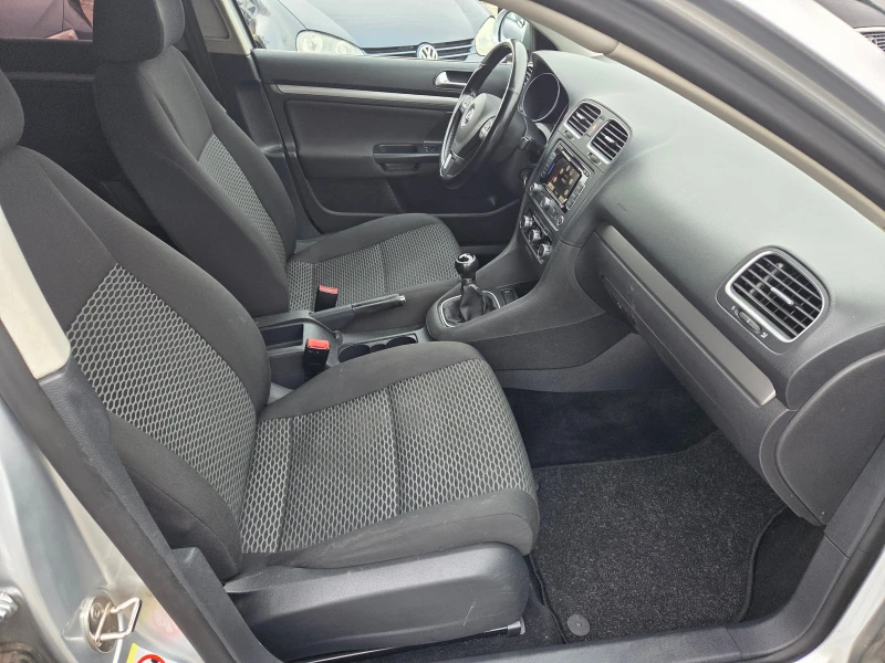 VW Golf 1.6TDI, снимка 9 - Автомобили и джипове - 53408952