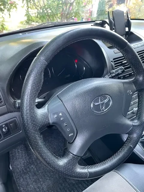 Toyota Avensis D4D - 116 к.с., снимка 10 - Автомобили и джипове - 53743261