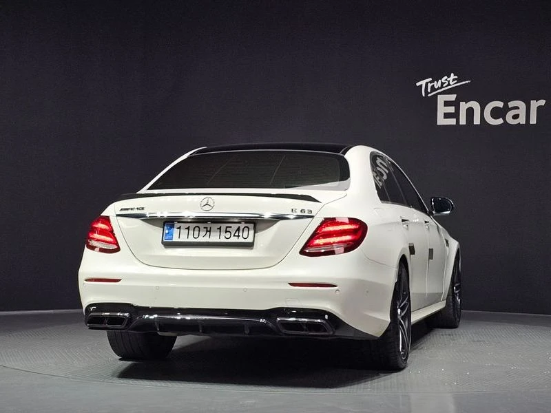 Mercedes-Benz E 63 AMG E63 AMG 4MATIC+ | 612к.с.| ВКЛ.ТЕХНОТЕСТ, снимка 4 - Автомобили и джипове - 55393829