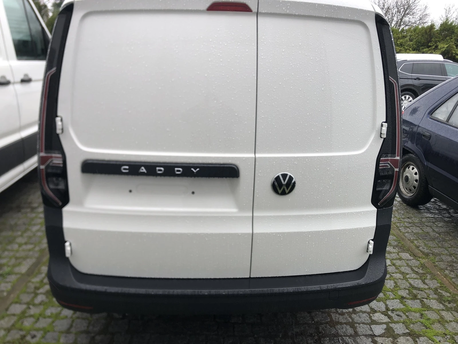 VW Caddy Maxi Cargo 3, 7m3  2, o  TDI 102 k.c 6MT - изображение 5