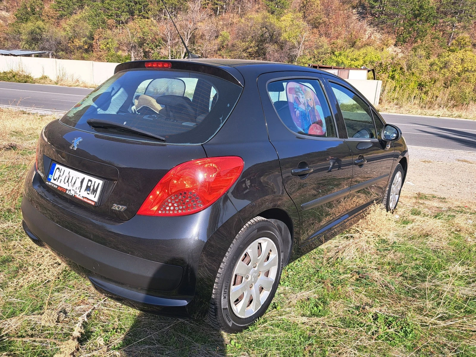 Peugeot 207 1.4 88к.с. - изображение 3