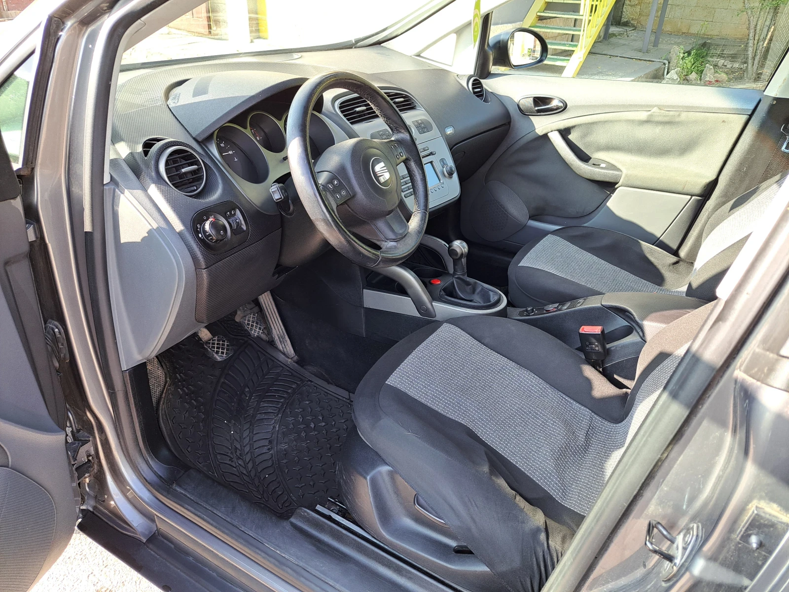 Seat Altea 1.6 Бензин - изображение 2