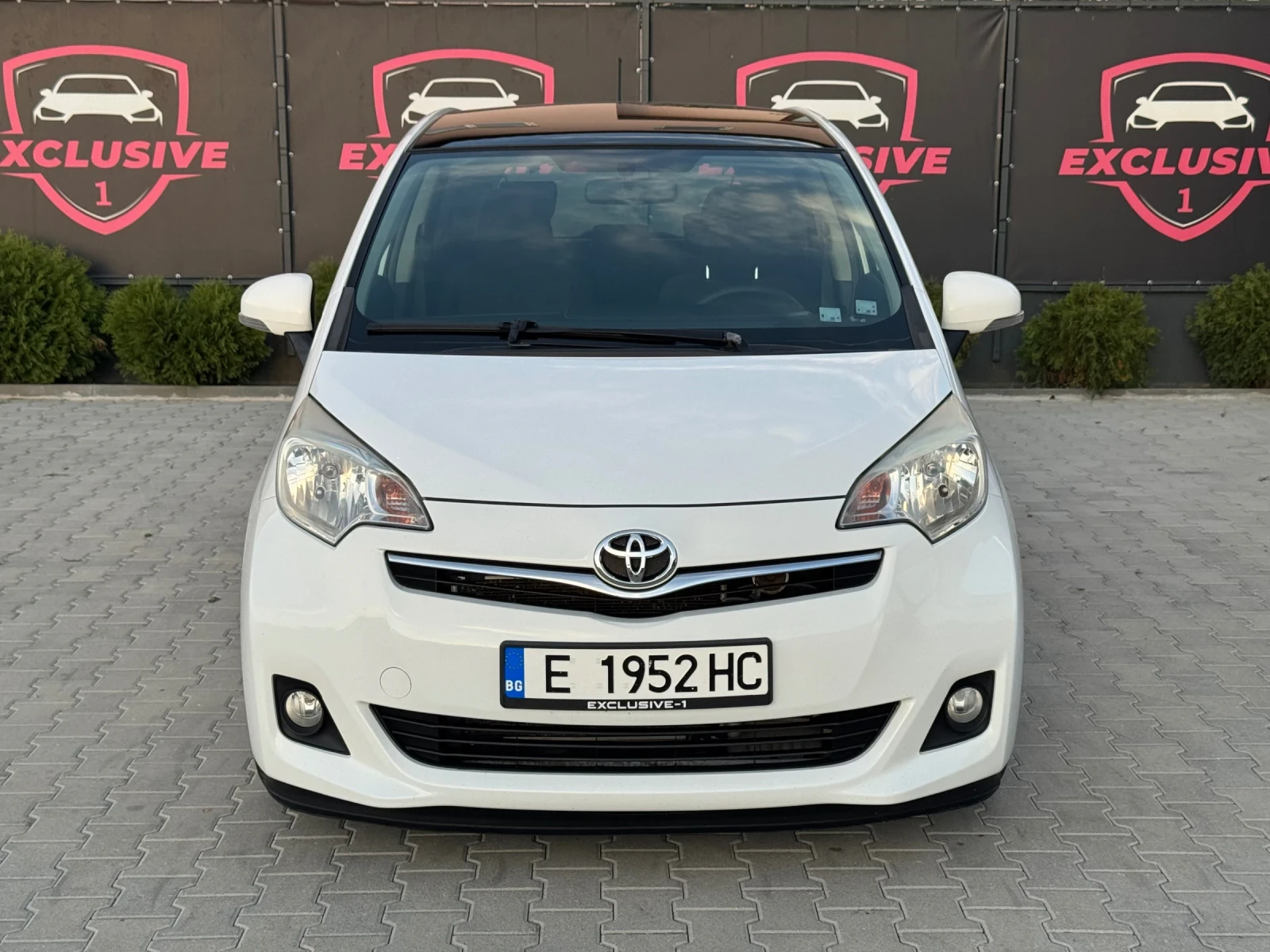 Toyota Verso S 1.4D4D CAMERA NAVI FULL, снимка 8 - Автомобили и джипове - 56124923