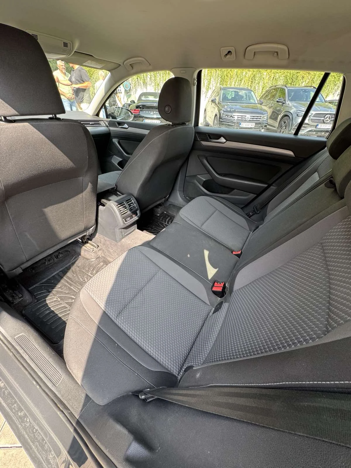 VW Passat  - изображение 9