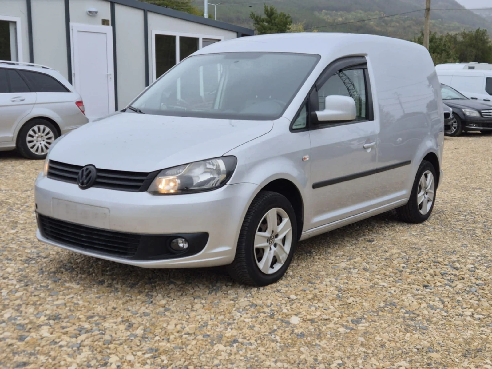 VW Caddy 1.6 TDI BMT | Mobile.bg   3