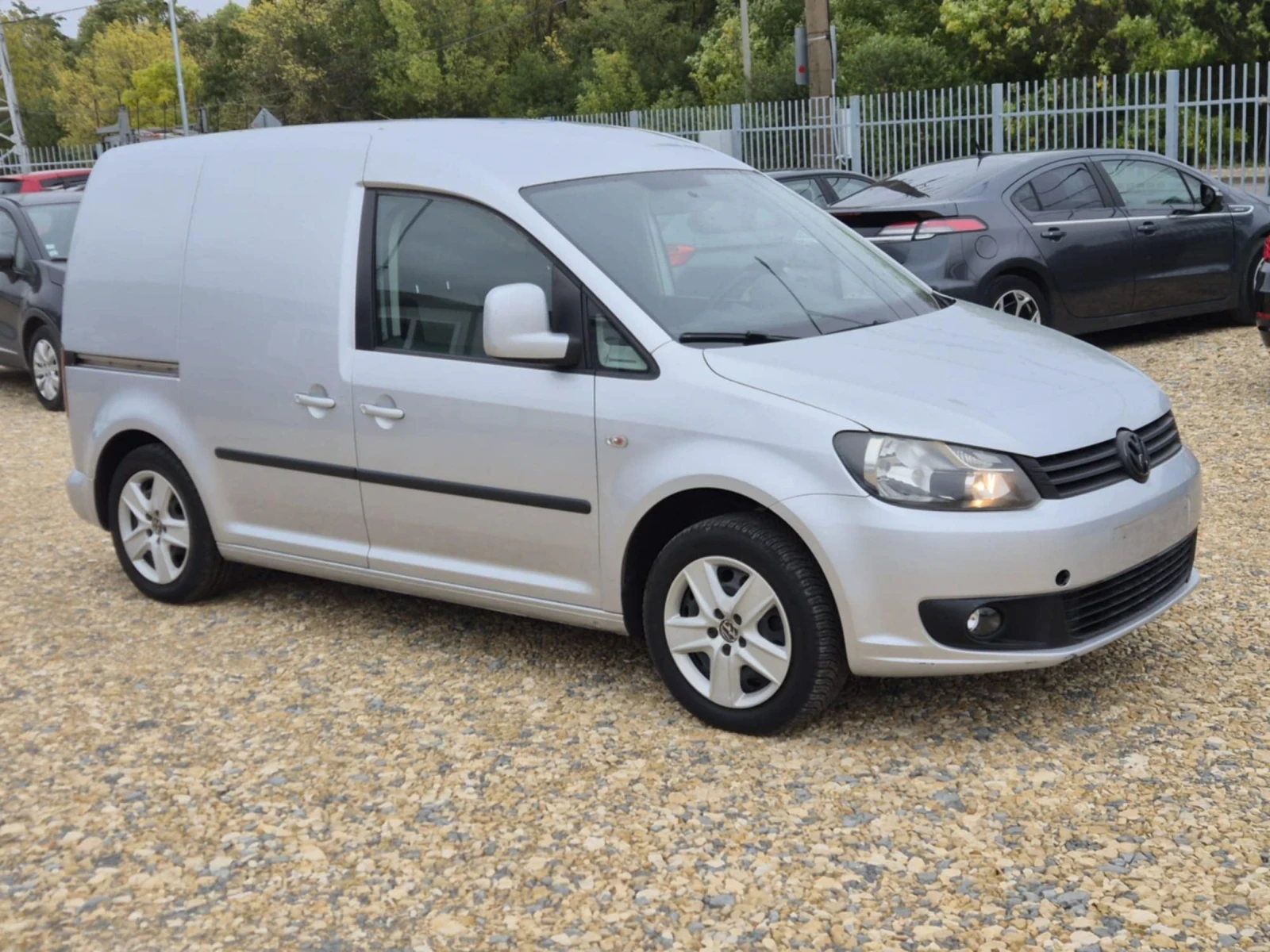 VW Caddy 1.6 TDI BMT - изображение 2