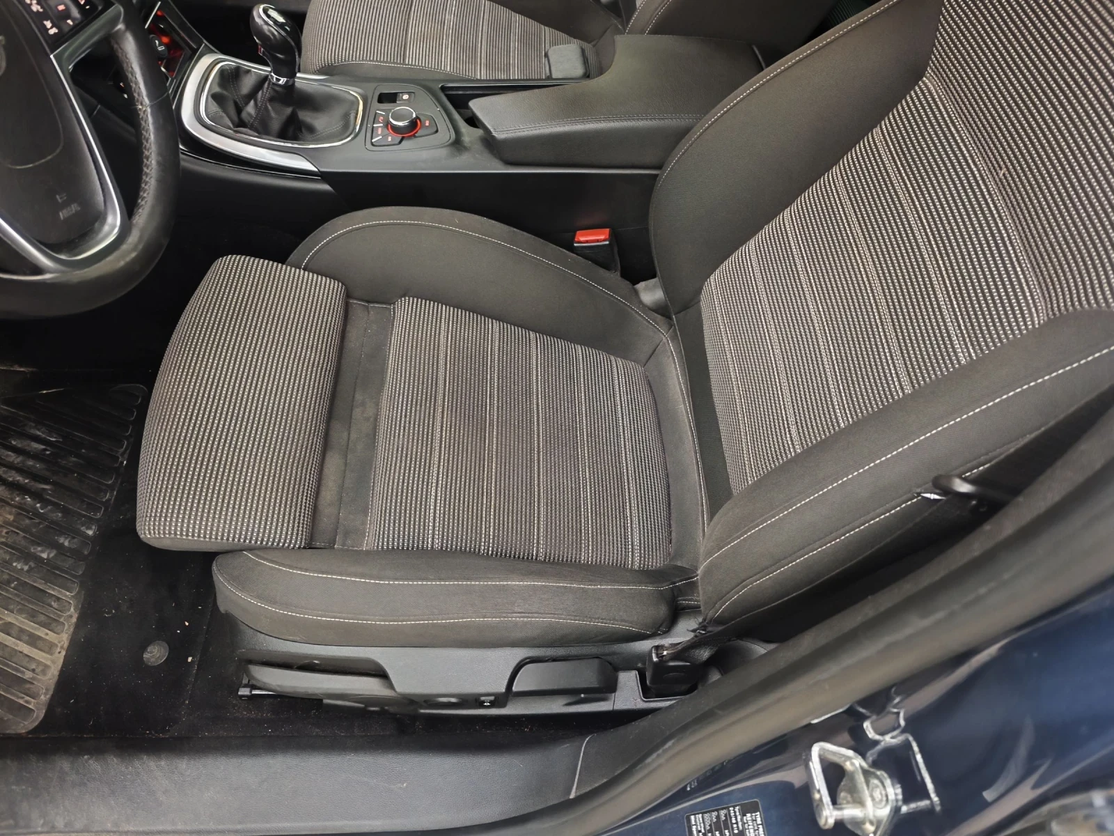 Opel Insignia 4х4 2.0d ръчни скорости-на части  - изображение 7