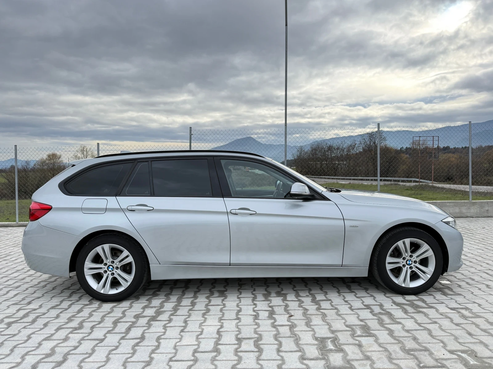 BMW 320 X-DRIVE  SPORT - изображение 7