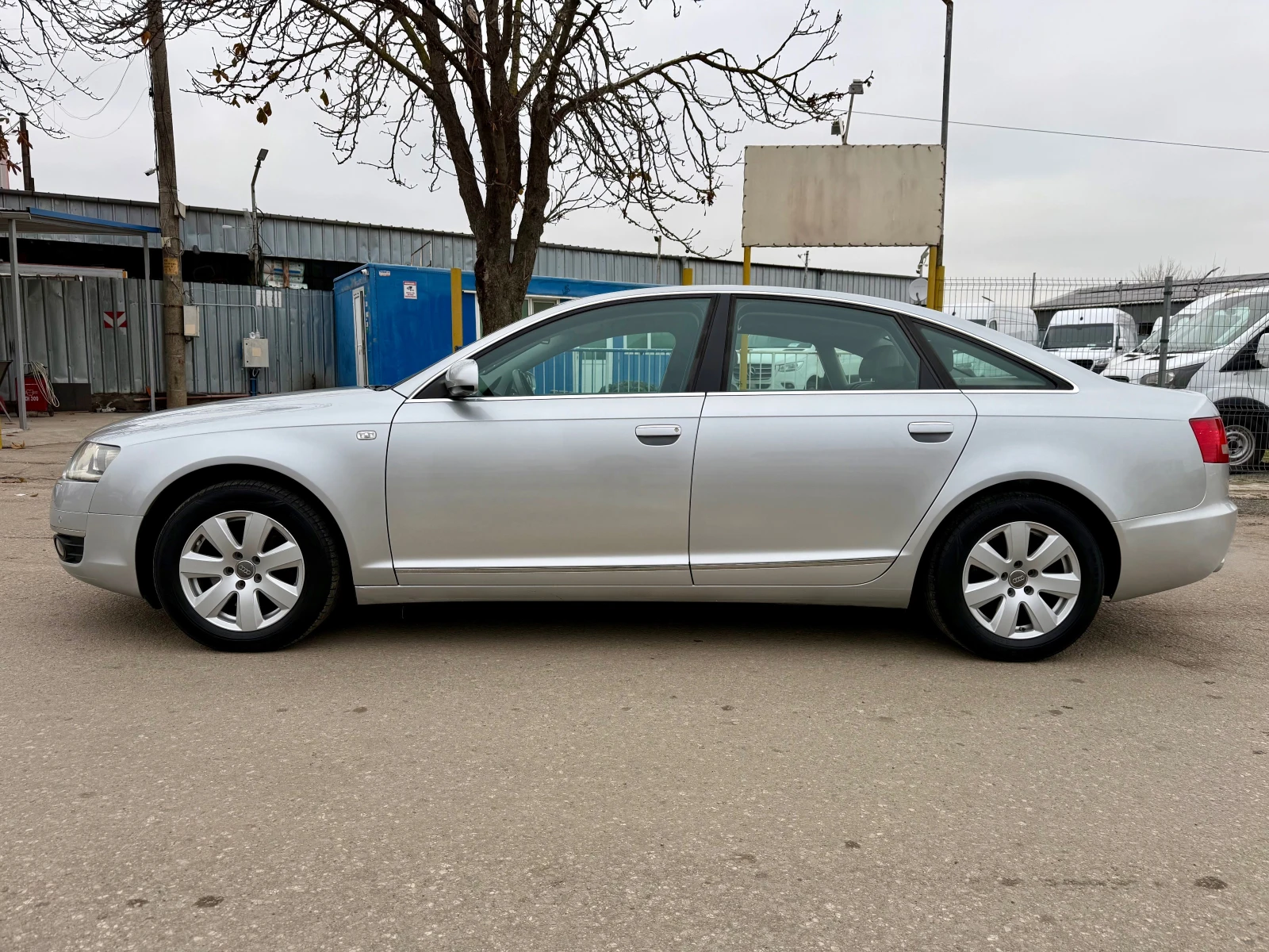 Audi A6 3.2 FSI V6 - изображение 2