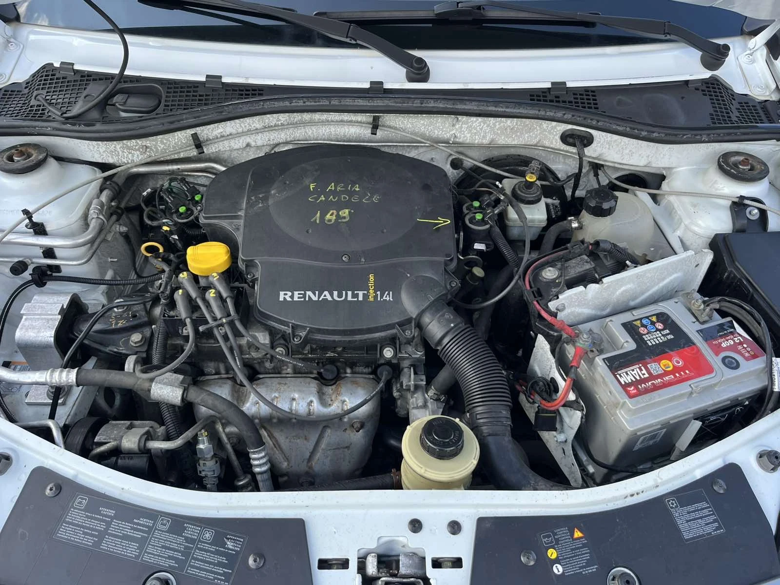 Dacia Sandero 1.4I 75кс. LPG EURO 4 КЛИМАТИК ВНОС ИТАЛИЯ, снимка 15 - Автомобили и джипове - 53728332