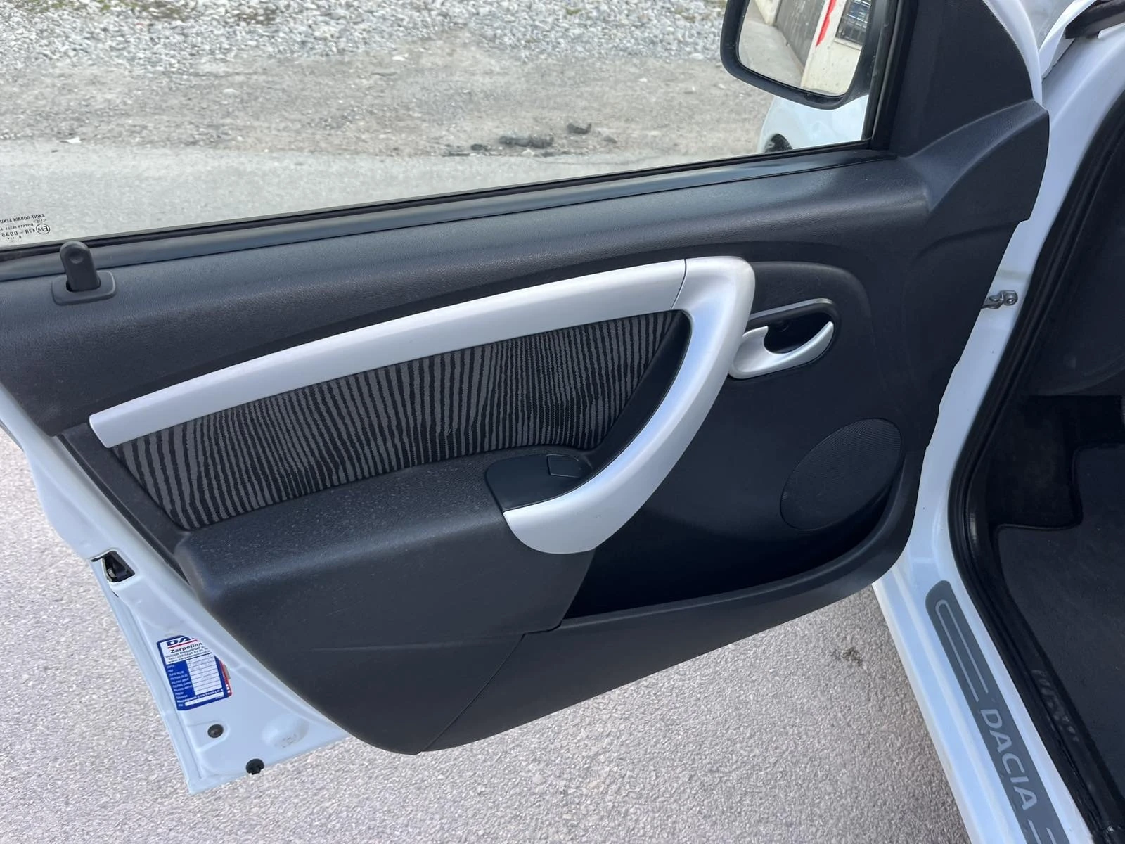 Dacia Sandero 1.4I 75кс. LPG EURO 4 КЛИМАТИК ВНОС ИТАЛИЯ, снимка 7 - Автомобили и джипове - 53728332