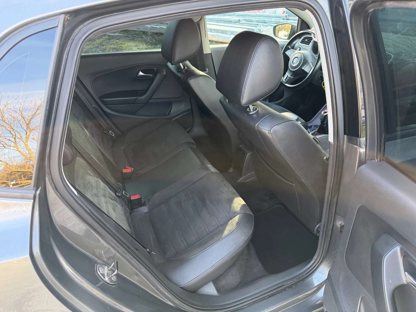 VW Polo 1.2 i / Euro 5 , снимка 13 - Автомобили и джипове - 53774233