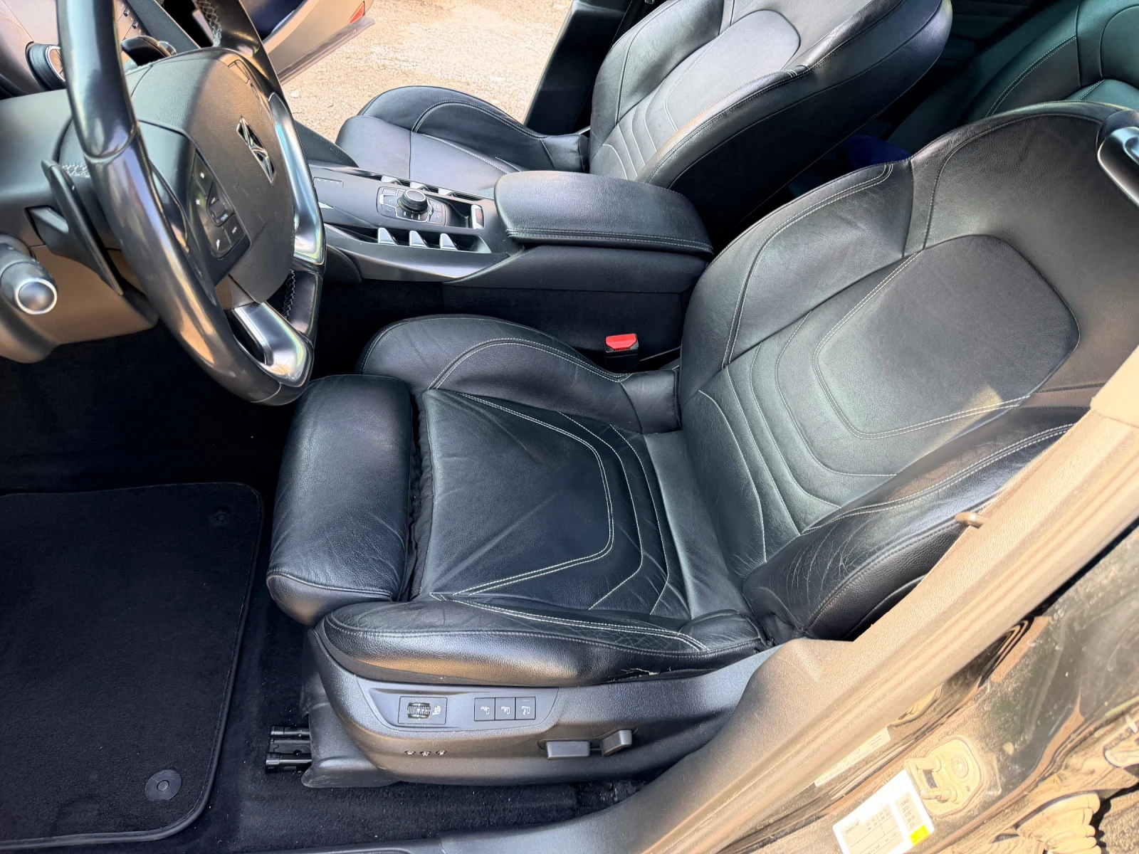 Citroen DS5 2.0 hdi 4x4, снимка 9 - Автомобили и джипове - 54142286