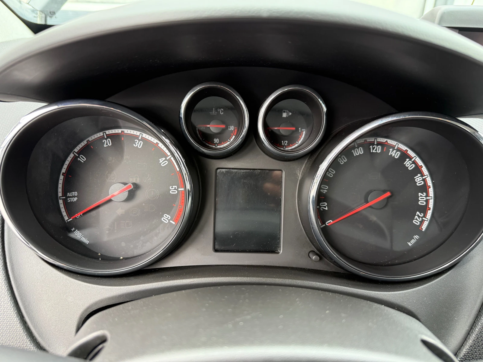 Opel Meriva 1.6cdti/EURO6, снимка 13 - Автомобили и джипове - 54150163