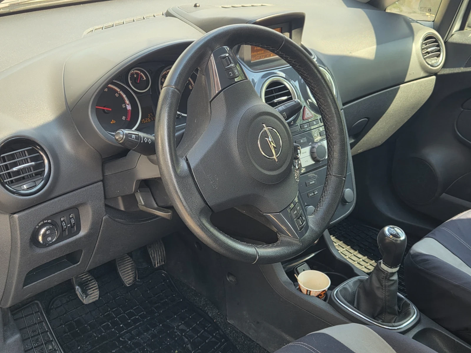 Opel Corsa, снимка 8 - Автомобили и джипове - 54176739