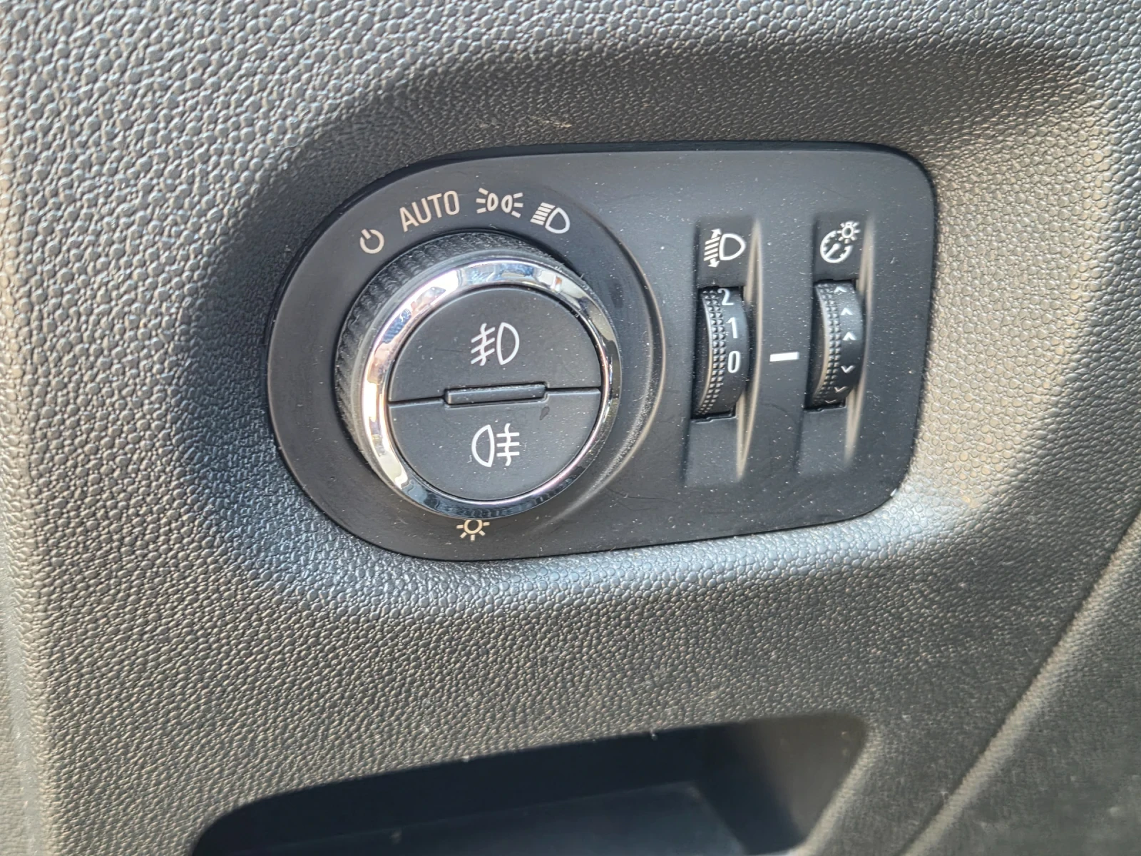 Opel Corsa, снимка 4 - Автомобили и джипове - 54176739